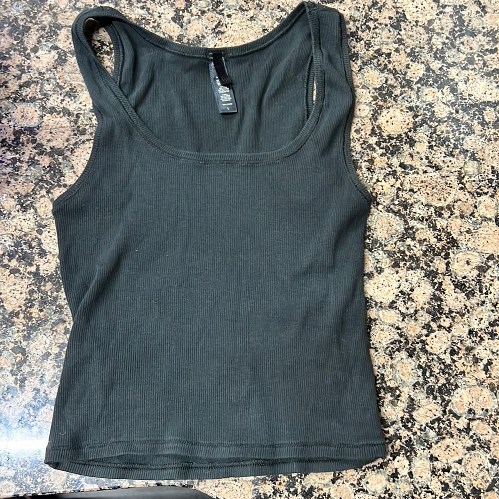 SKIMS Cotton Rib Tank size Large - black
